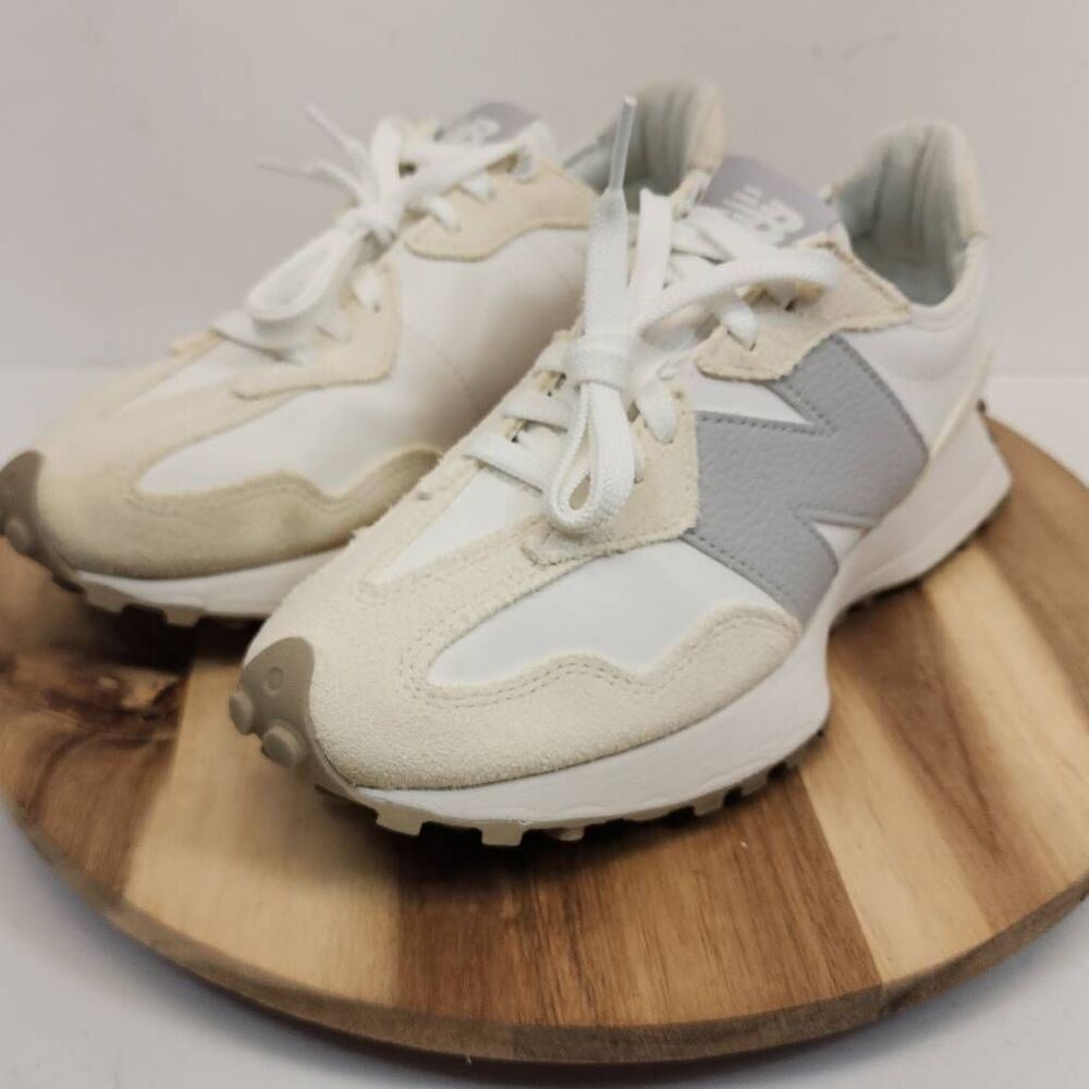 New Balance 327 Women's Sneakers Size 9 White Gray - Picture 6 of 10